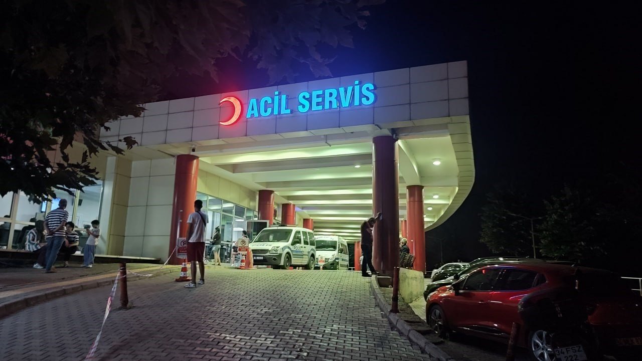 Sakarya’da feci kaza: Otomobilin çarptığı çocuk metrelerce savruldu