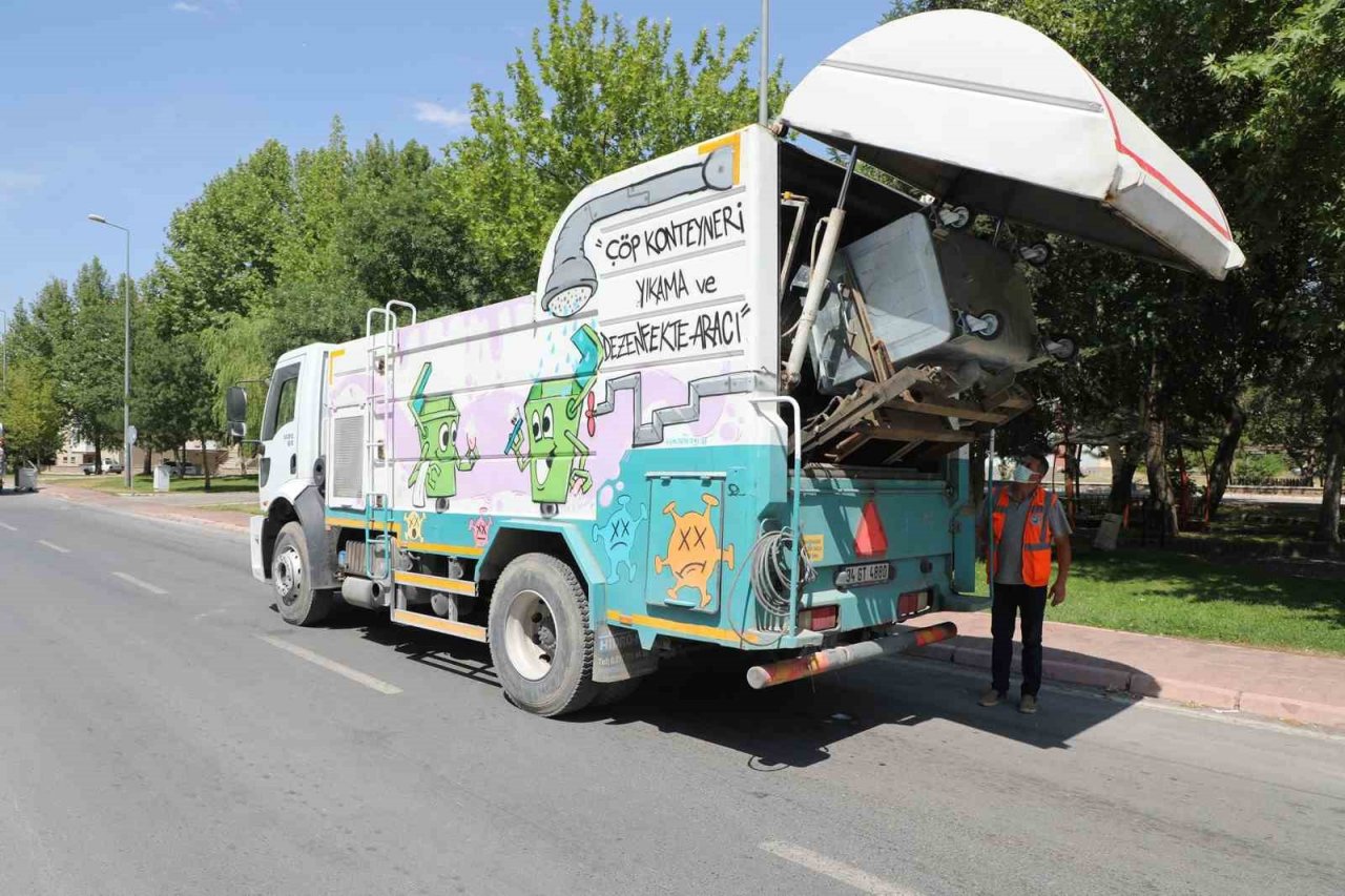 Kayseri’nin ilki Talas’ın rutini: konteyner yıkama