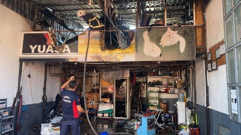 Tokat’ta sanayi sitesinde çıkan yangın korkuttu