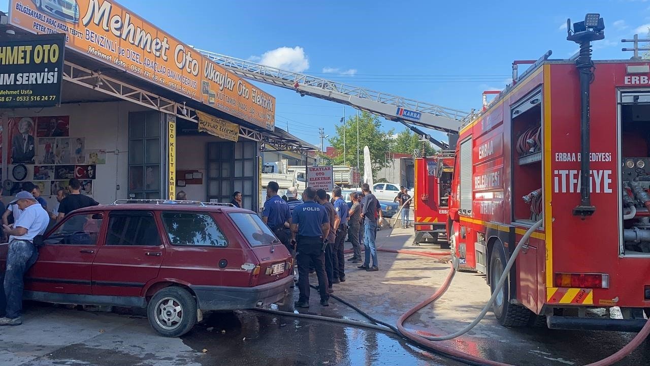 Tokat’ta sanayi sitesinde çıkan yangın korkuttu