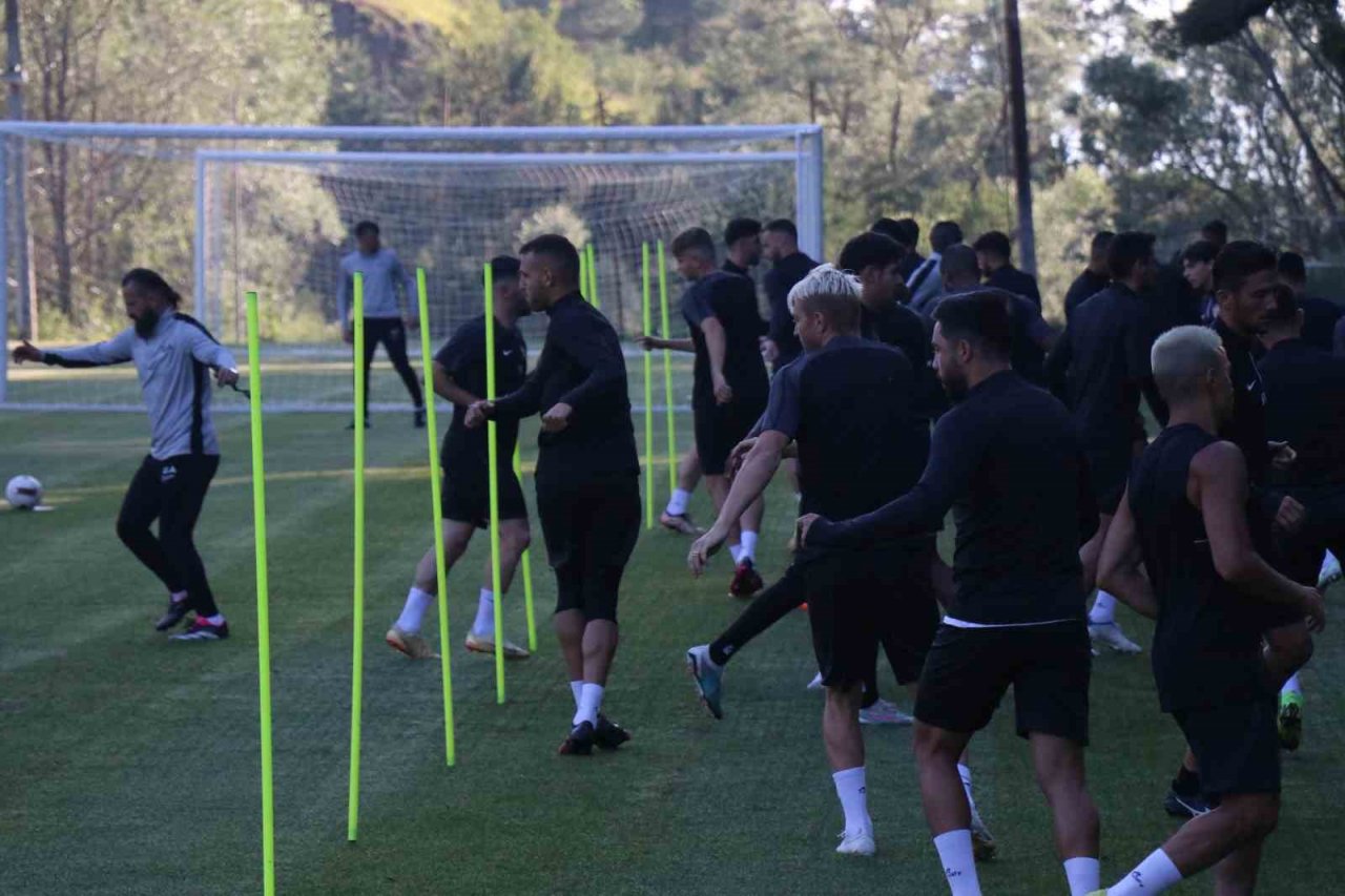 Eyüpspor’un Bolu kampı başladı