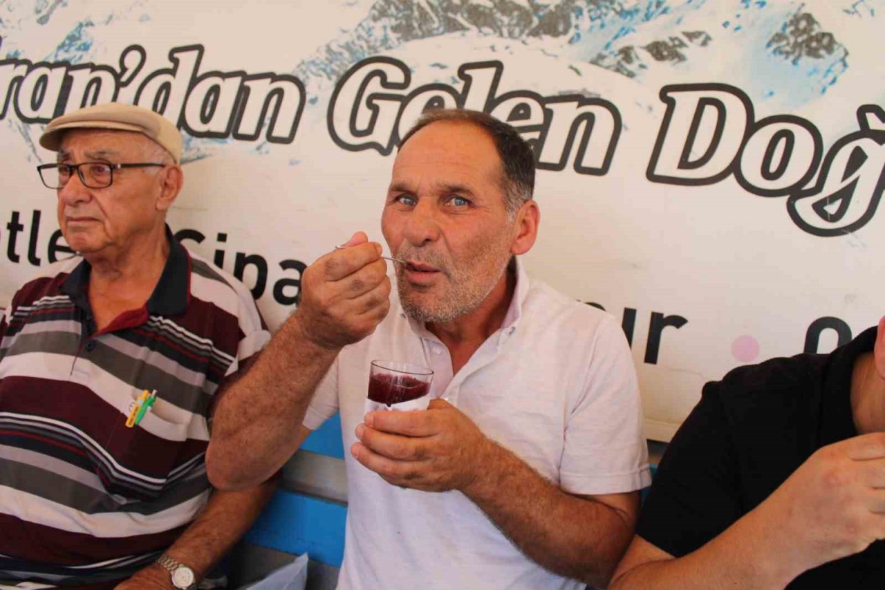 Lezzetiyle damak çatlatıyor, yaz sıcaklarında serinletiyor
