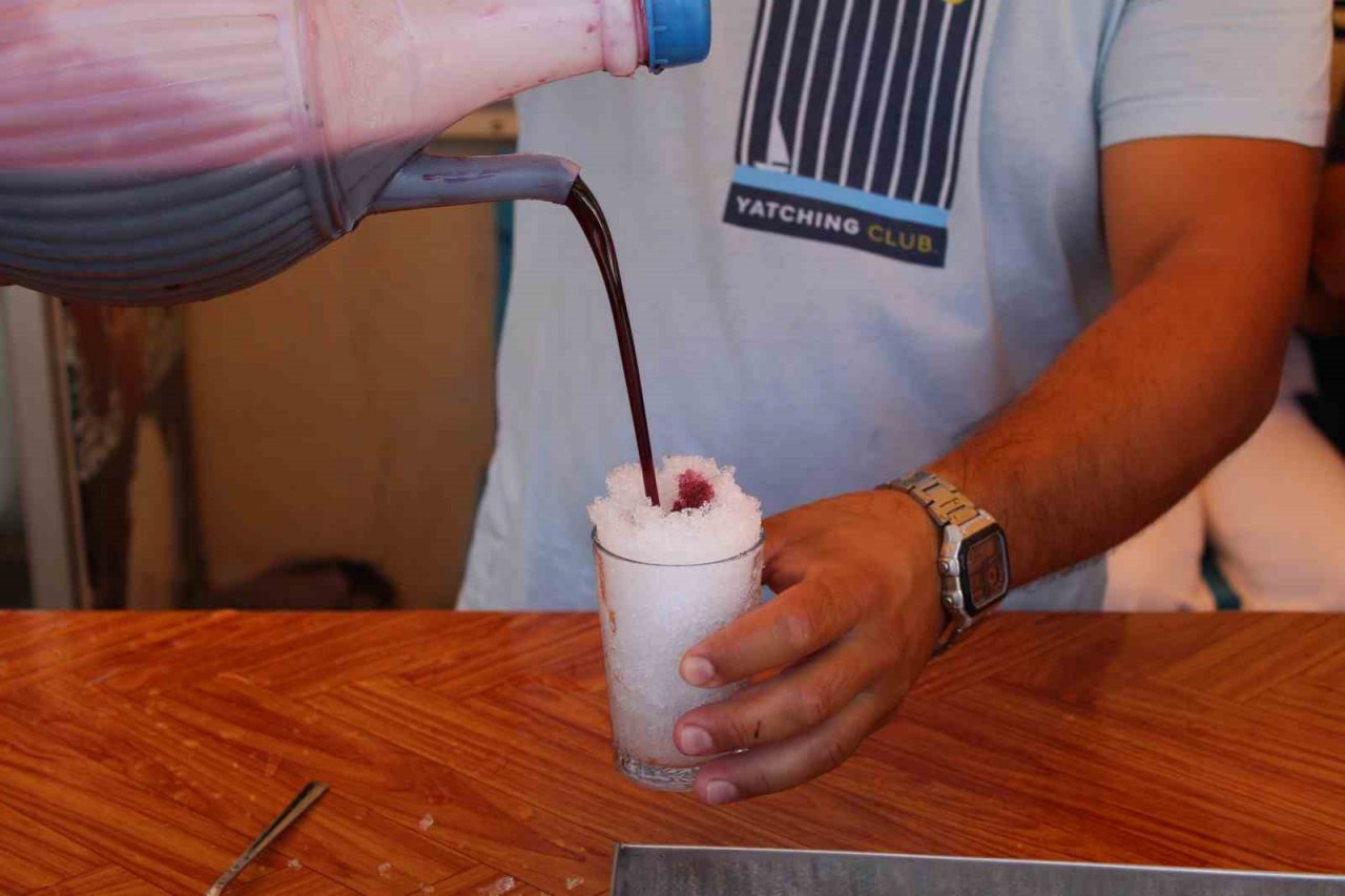 Lezzetiyle damak çatlatıyor, yaz sıcaklarında serinletiyor