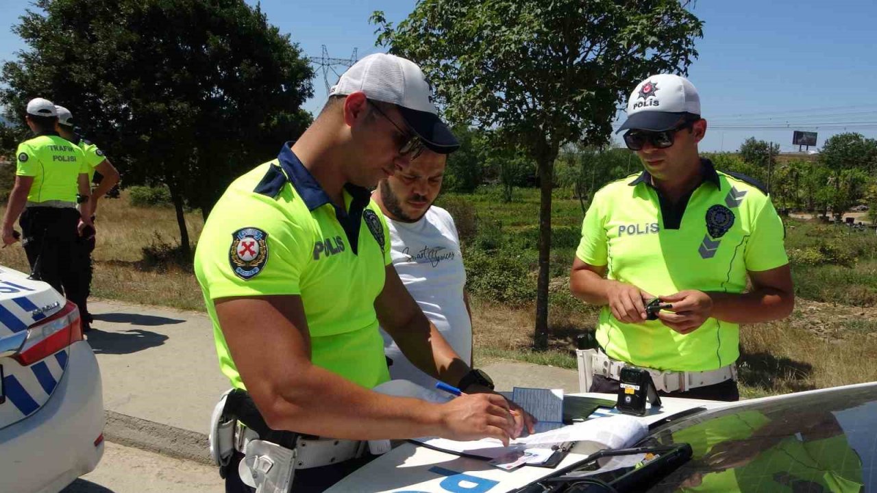 Tuzla’da hız sınırını ihlal eden hafriyat kamyonlarına ceza