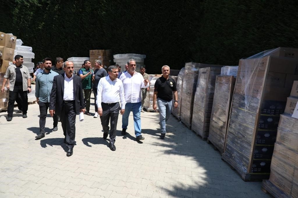 Ağır hasar alan fabrika yeniden üretime başladı