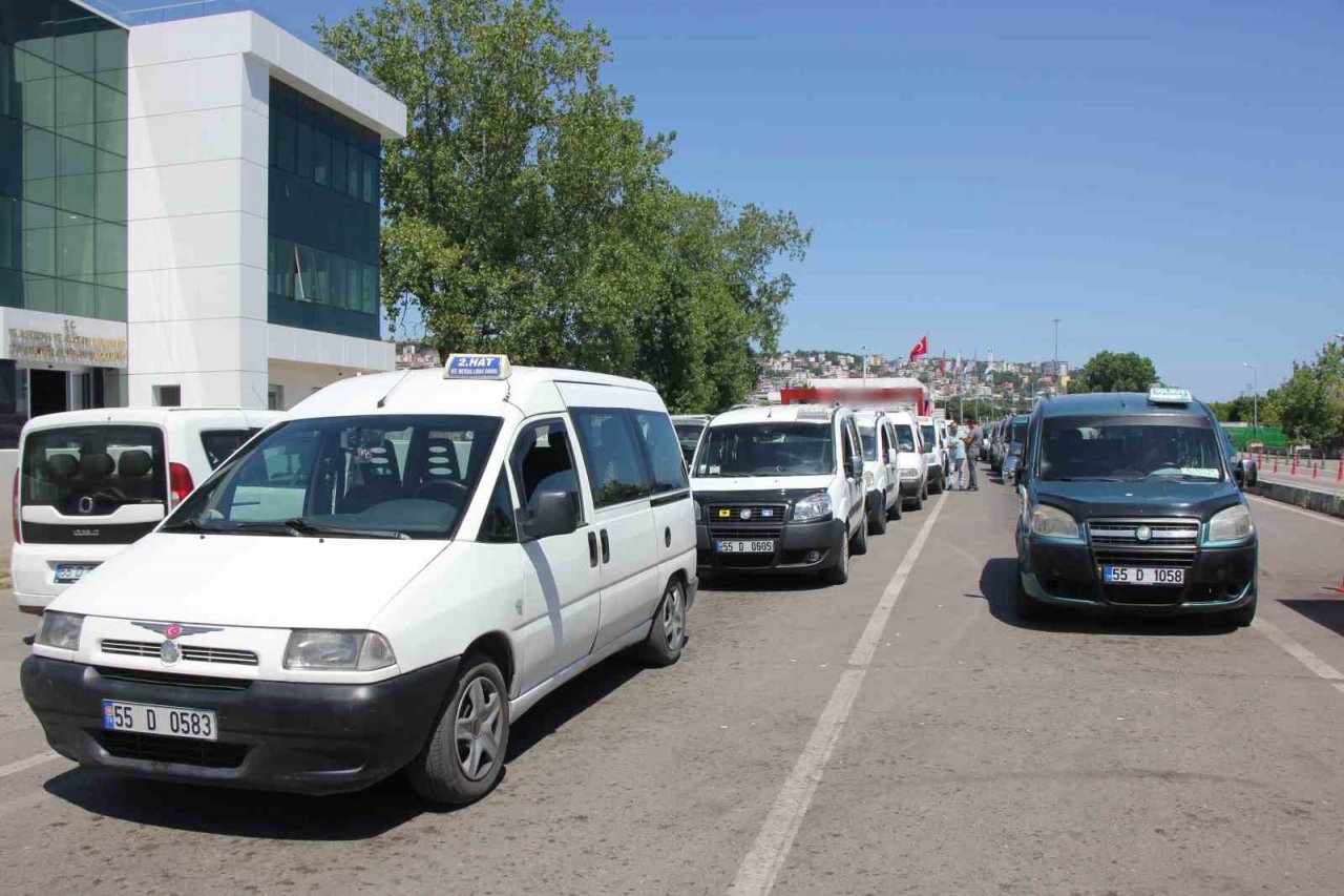 Dolmuşçuların zam talebi yarın belli olacak
