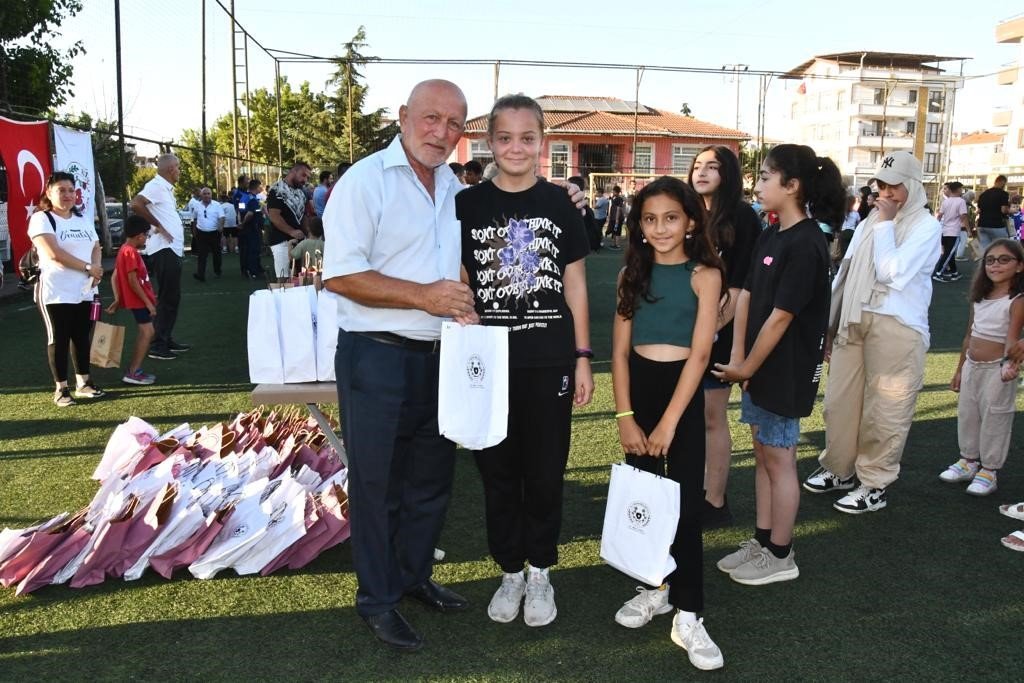 Altınova Yaz Spor Akademisi başladı