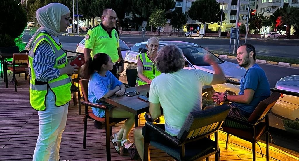 Aydın’da vatandaşlar ’trafik ve yaya güvenliği’ konularında bilgilendirildi