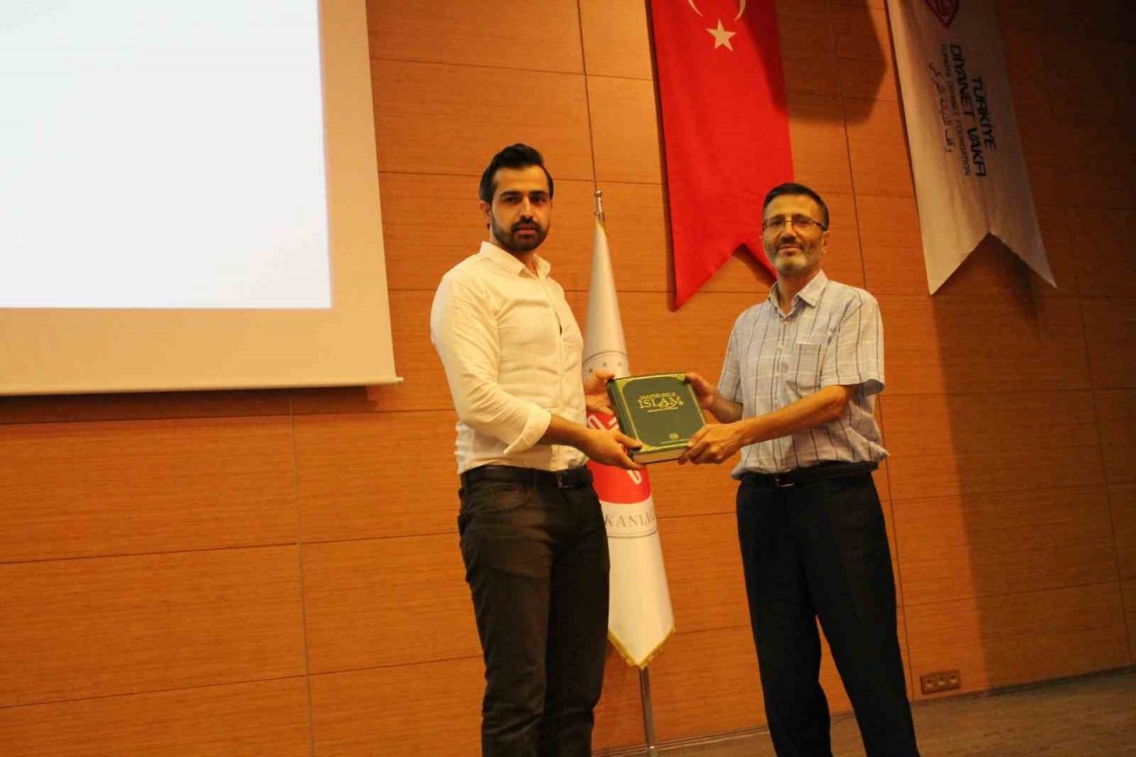 Aydın’da ’Din İstismarı İle Mücadelede Sahih Dini Bilginin Önemi’ konferansı düzenlendi