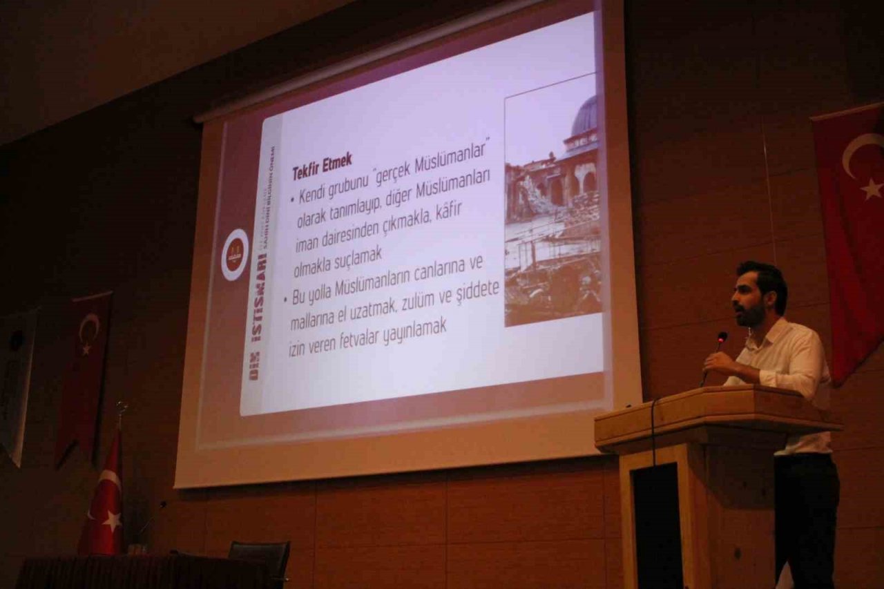 Aydın’da ’Din İstismarı İle Mücadelede Sahih Dini Bilginin Önemi’ konferansı düzenlendi