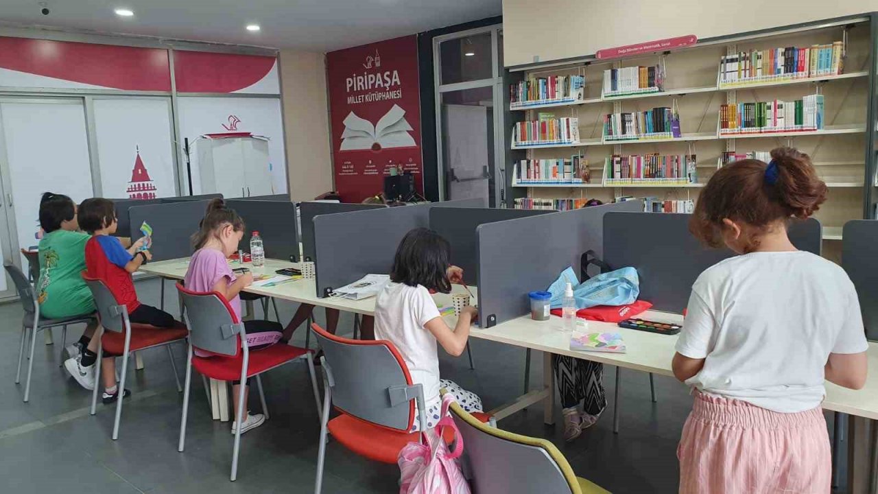 Beyoğlu semt kütüphaneleri öğrencilerin yaz okulu oldu