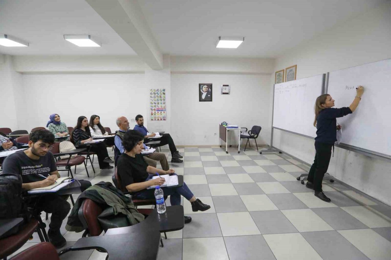 Aziz Nesin BEM’de yeni dönem kursları başlıyor
