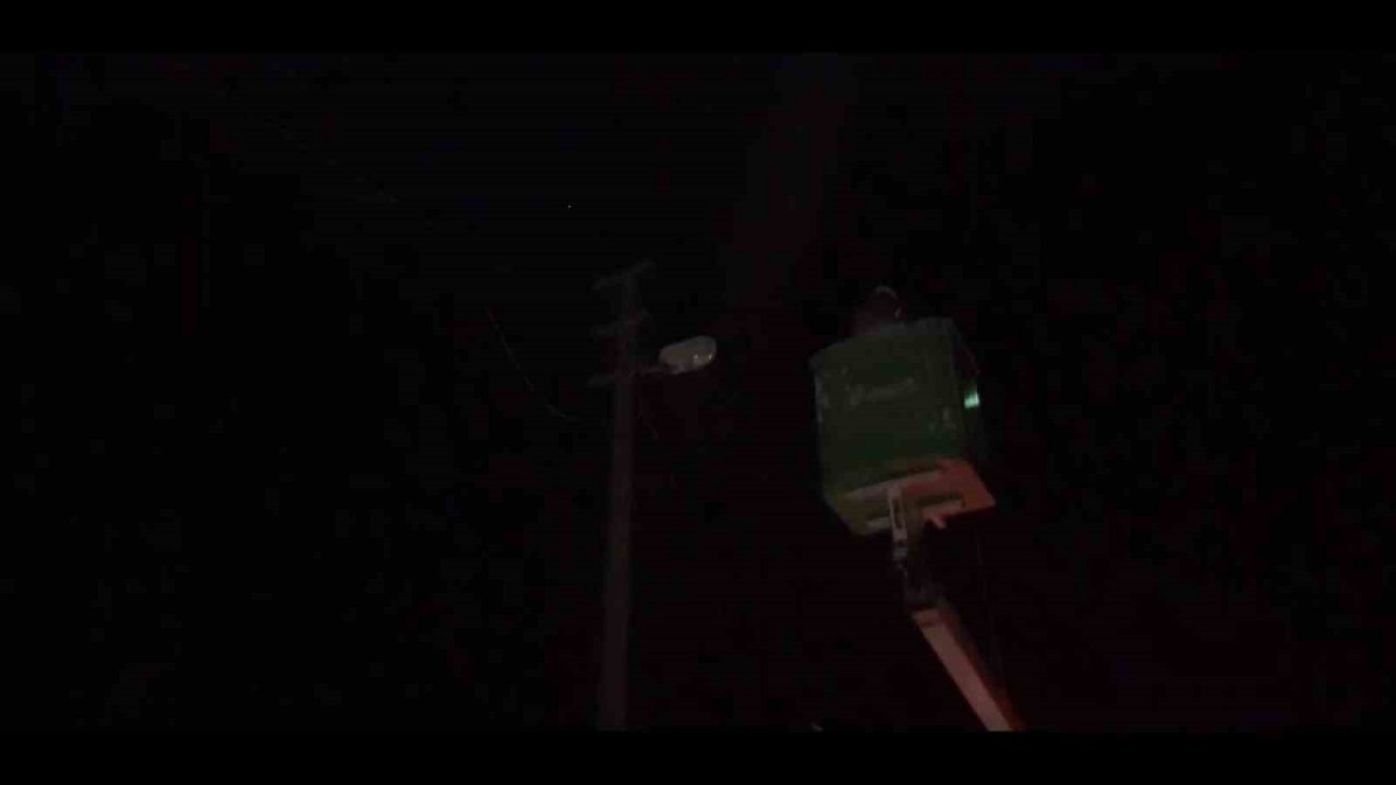 Düğünde ateş açan maganda mahalleyi karanlığa gömdü