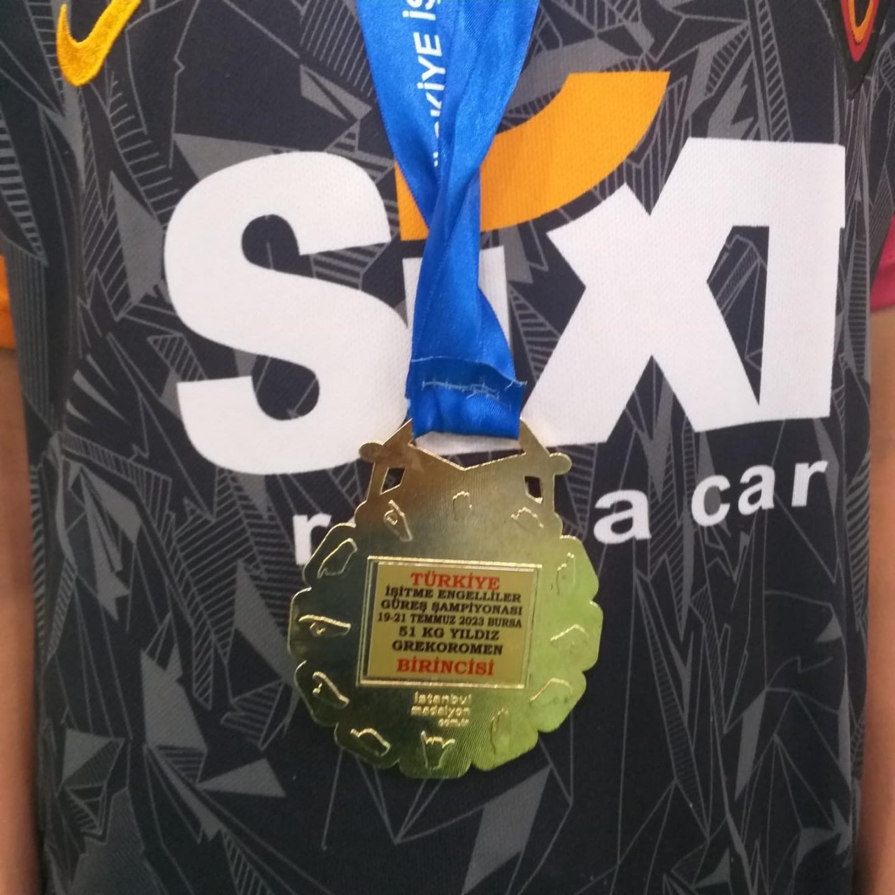 İşitme engelliler güreşte 2 madalya