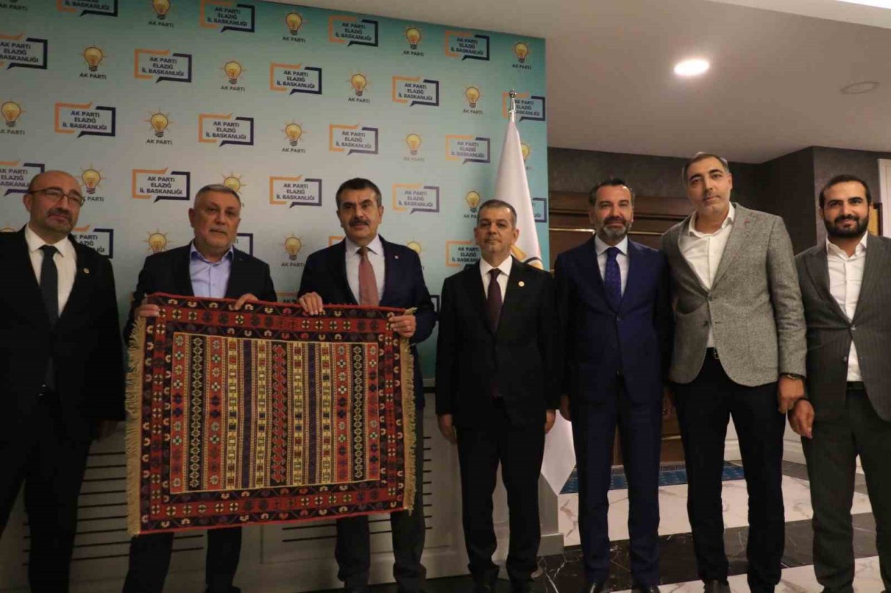 Milli Eğitim Bakanı Tekin incelemelerini sürdürüyor