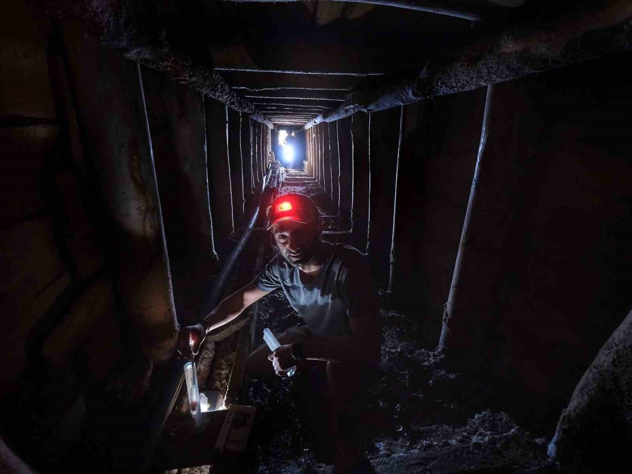 Asırlık tuz işletmesi iki ünlü fotoğrafçının ziyaretine ev sahipliği yaptı