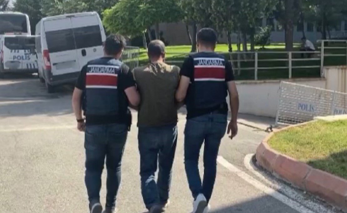 Jandarmadan uyuşturucu ve kaçakçılık operasyonu: 6 şahıs tutuklandı