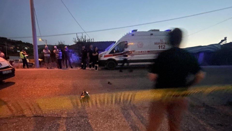 Karşıdan karşıya geçmeye çalışan kadın hayatını kaybetti