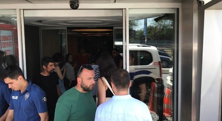 MHP İl Başkanlığı’nın bulunduğu binada yangın paniği