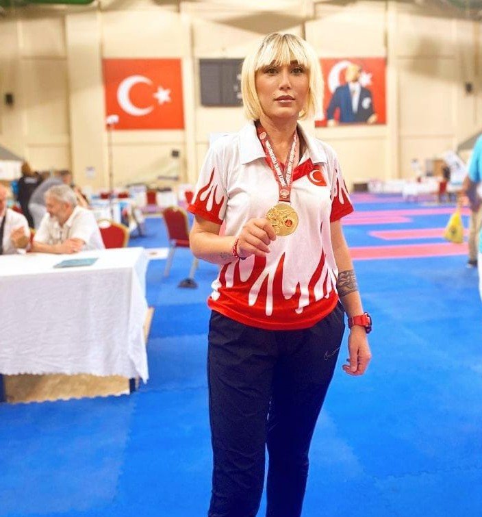 Tunceli’nin ilk kadın karate şampiyonu, 20 yıl sonra yeniden Türkiye şampiyonu