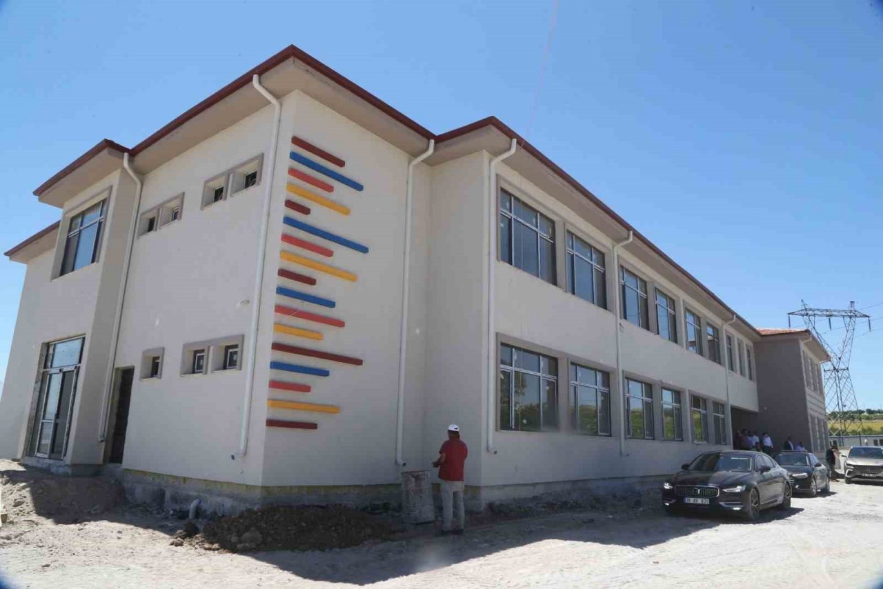 Başkan Büyükkılıç’tan Saraycık’a Eğitim Desteği