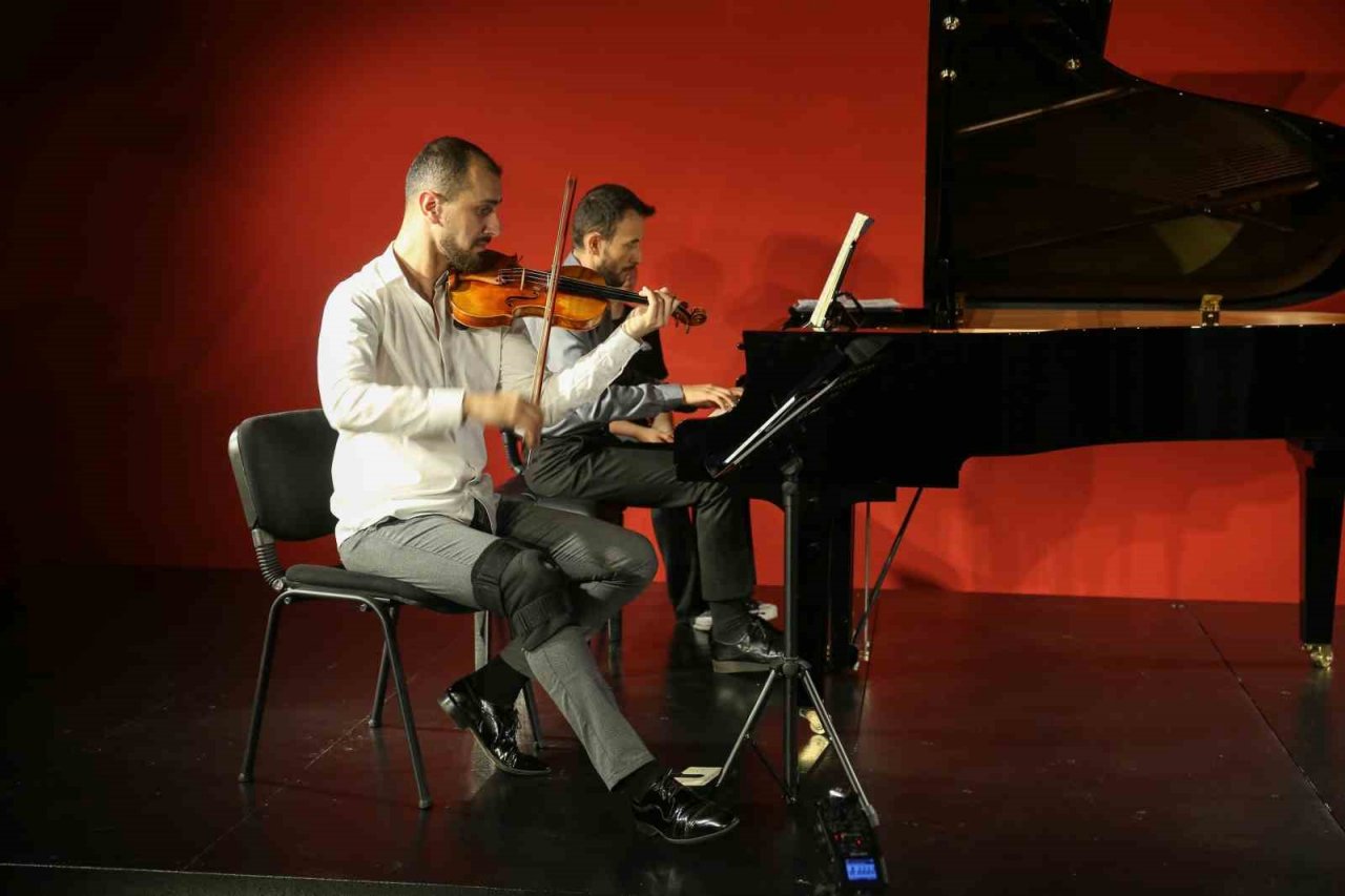 MEM’de Suna Kan anısına konser