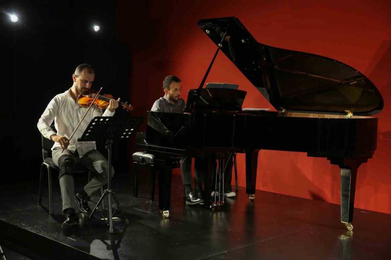 MEM’de Suna Kan anısına konser