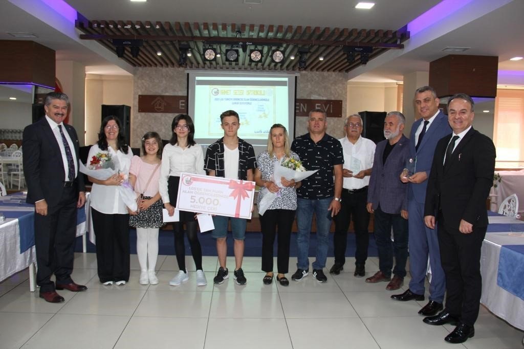 Odunpazarı Milli Eğitim’de LGS ödülleri