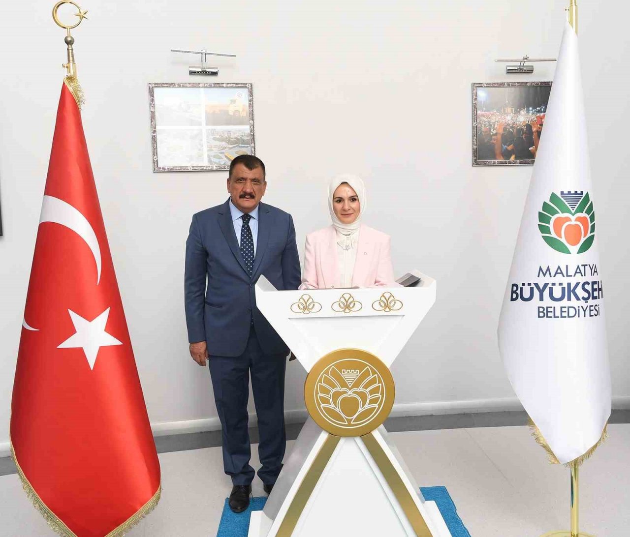 Bakan Göktaş: “Acımız büyük ama inşa sürecinde el birliğiyle devam ediyoruz”