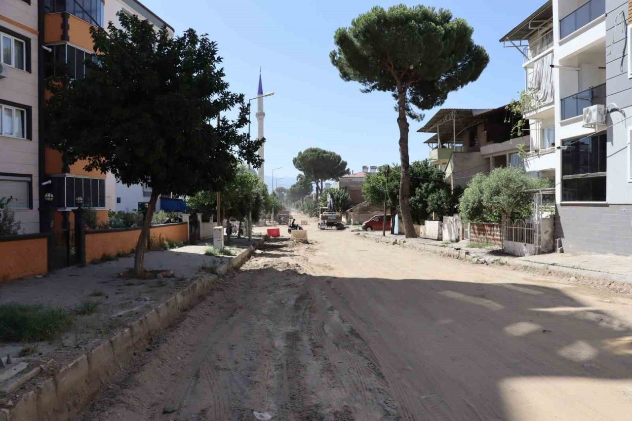 Nazilli Belediyesi Yeşil Mahalle’de çalışmalarını sürdürüyor