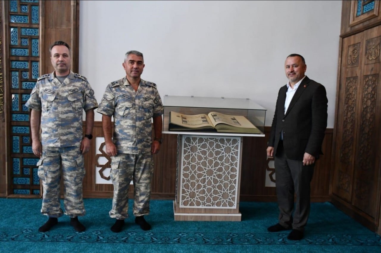 Özel basım Kur’an-ı Kerim, Kütahya Hava Tugayı Zafer Camii’nde