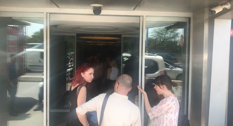 MHP İl Başkanlığı’nın bulunduğu binada yangın paniği