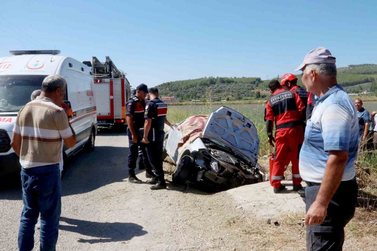 Seydikemer’de otomobil şarampole devrildi: 1 ölü