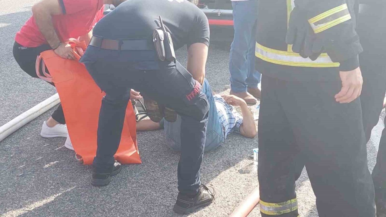 Test sürüşüne çıkan minibüs kül oldu: Sürücü fenalaştı