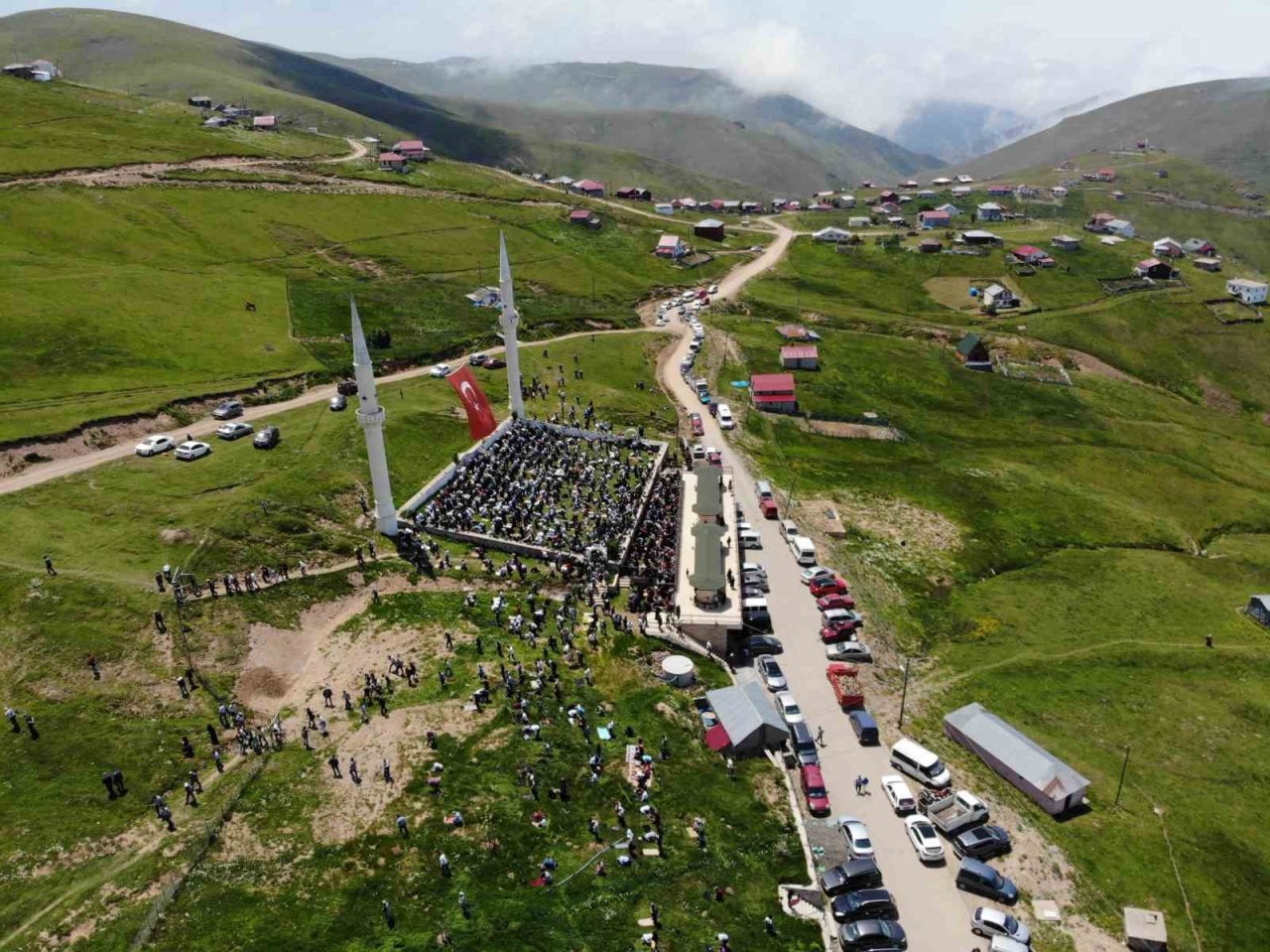 Kadırga Yaylası’na yaptığı iki minarenin onun için anlamı çok büyük