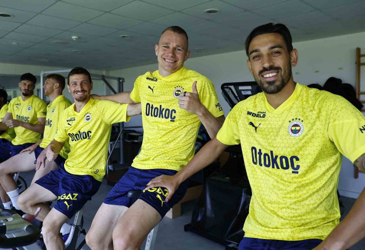 Fenerbahçe salonda çalıştı