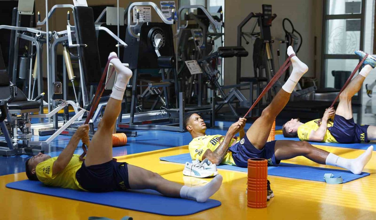 Fenerbahçe salonda çalıştı