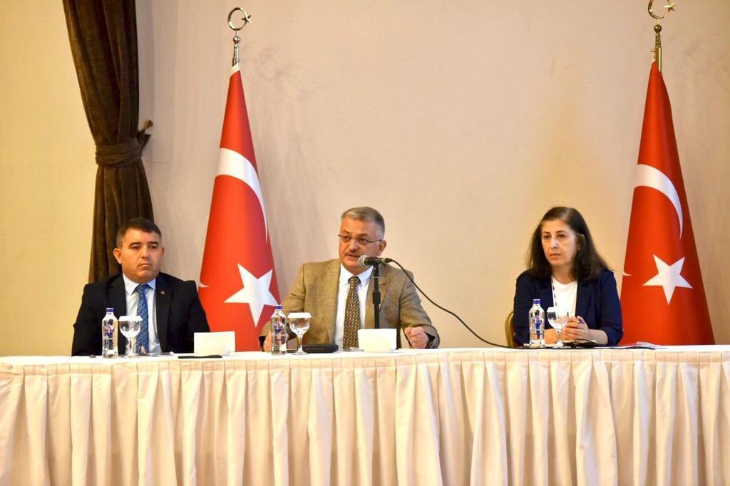 Vali Ersin Yazıcı: “Yarım saat ya da bir saat içerisinde kontrol altına alamadığımız yangınları söndürmemiz çok zor oluyor”