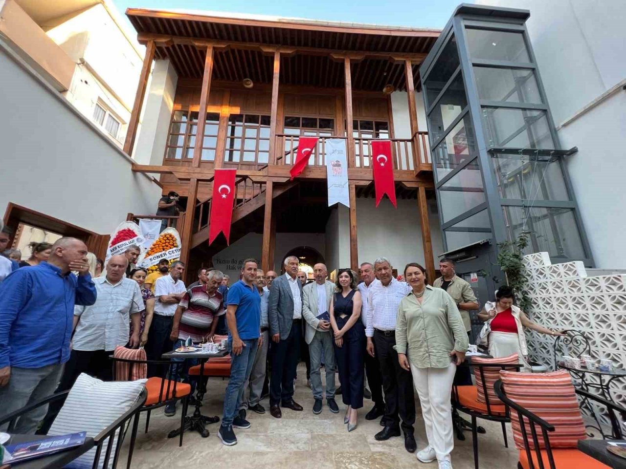 Bülent Ecevit Müzesi ve Meyan Botanik Kafe açıldı