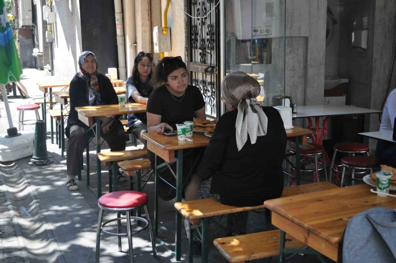 Eskişehir halkı TDK’nın “çi börek” güncellemesini olumlu karşıladı