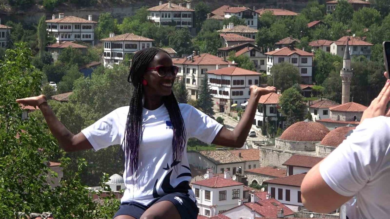 Yabancı milli sporcular Safranbolu’ya hayran kaldı