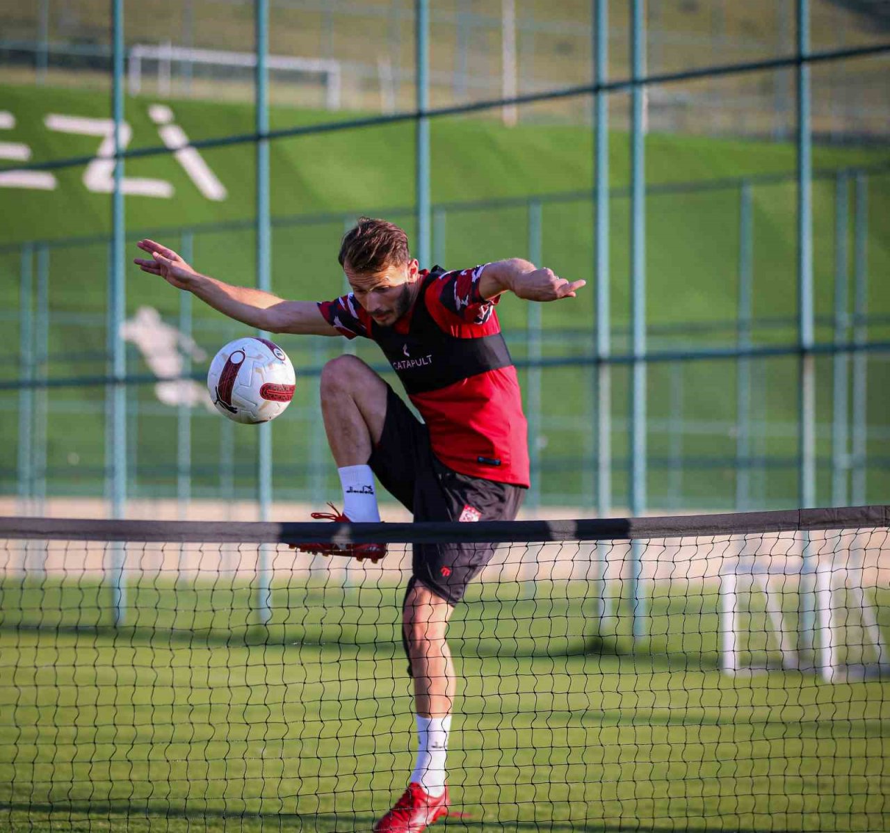 Sivasspor yeni sezona iddialı hazırlanıyor