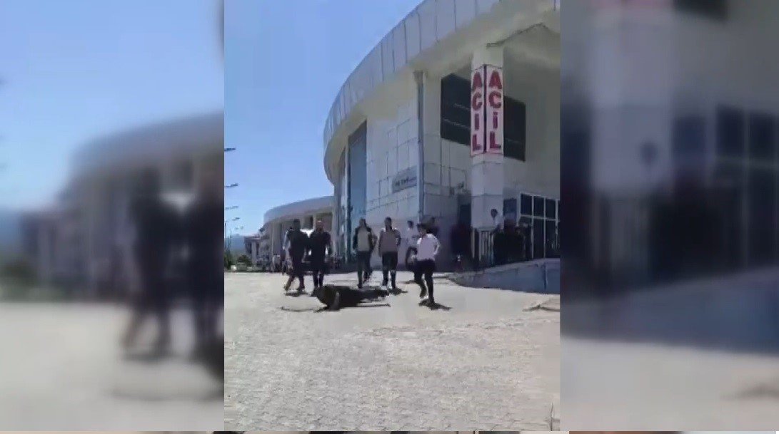 Erzincan’da sendika temsilcileri hastanede birbirine girdi