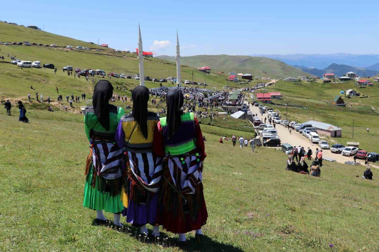 Kadırga Yaylasında şenlik coşkusu