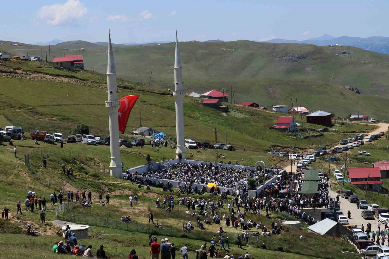 Kadırga Yaylasında şenlik coşkusu