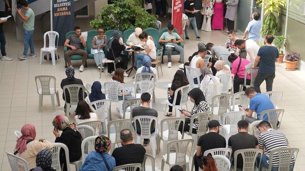 Bursa Şehir Hastanesi için Gürsu istihdam buluşmasına yoğun ilgi