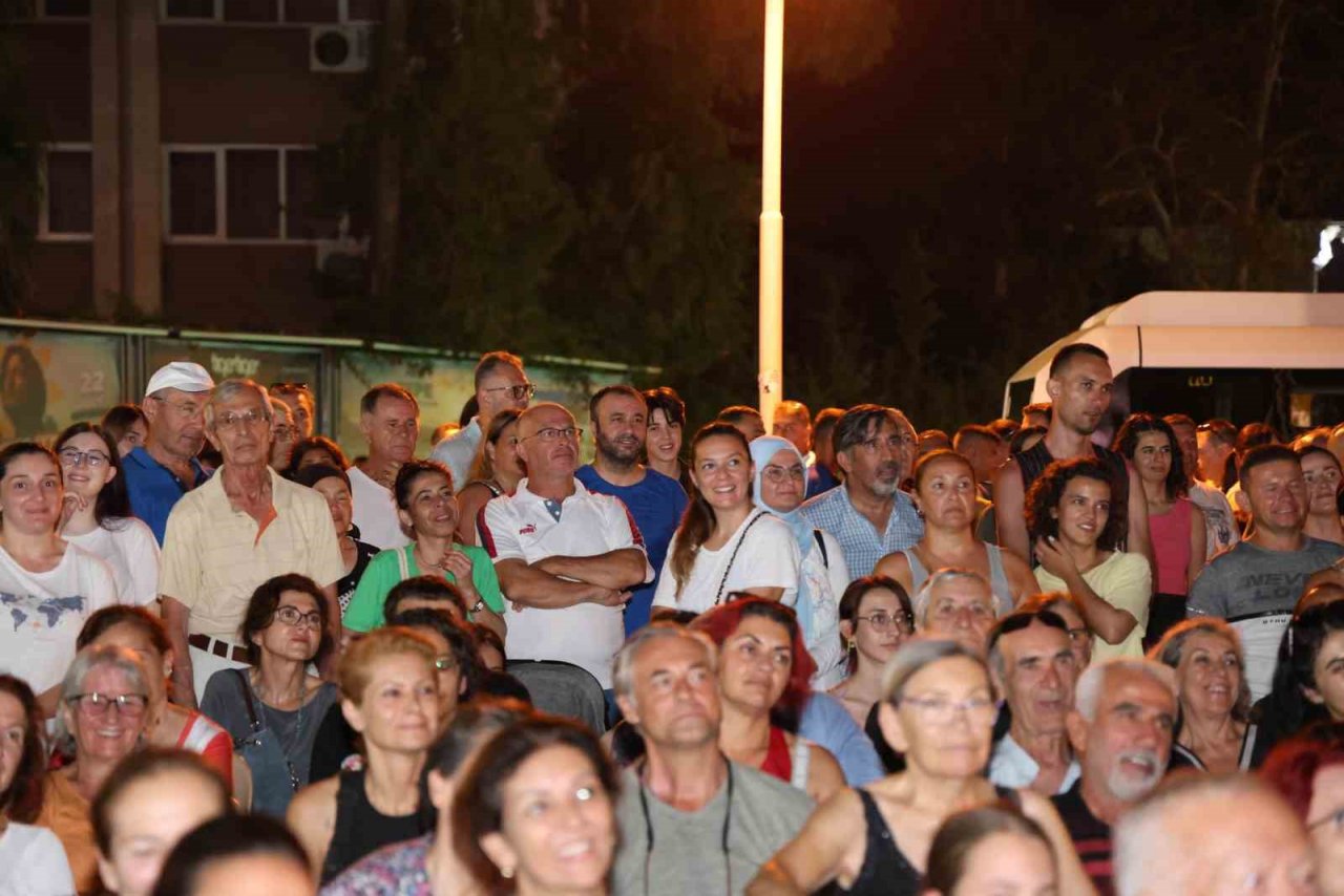 Marmaris 3. kez kitaplarla buluştu