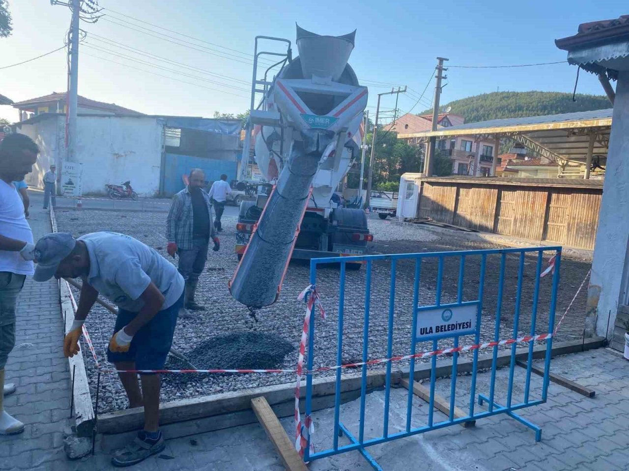 Yangından etkilenen 13 iş yeri için çalışmalar başladı