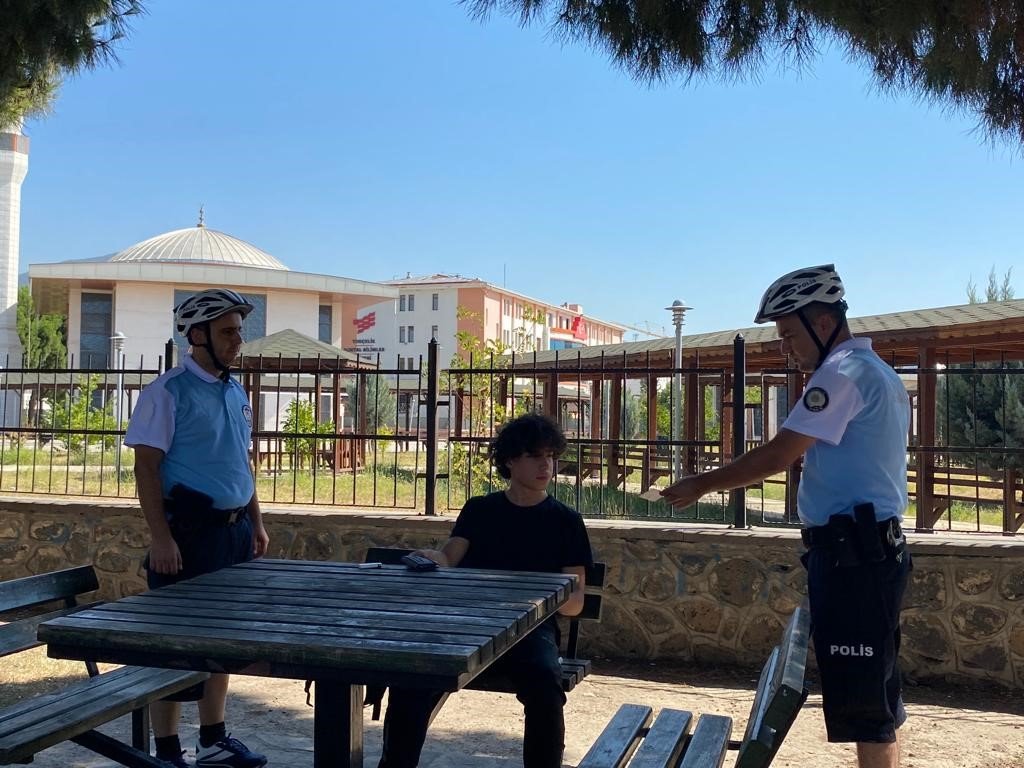 Osmaniye’de bisikletli polis timi ’Martılar’ göreve başladı