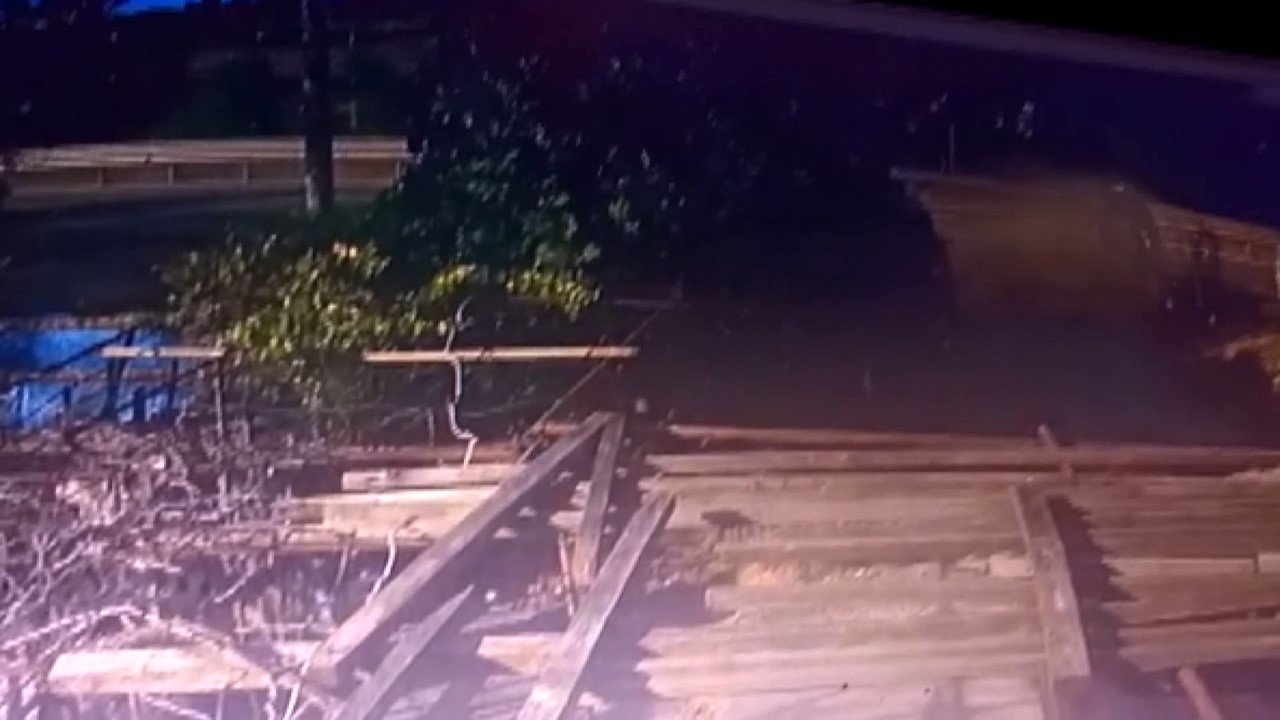 1 kişinin hayatını kaybettiği, 1 kişinin de yaralandığı kaza anı kamerada